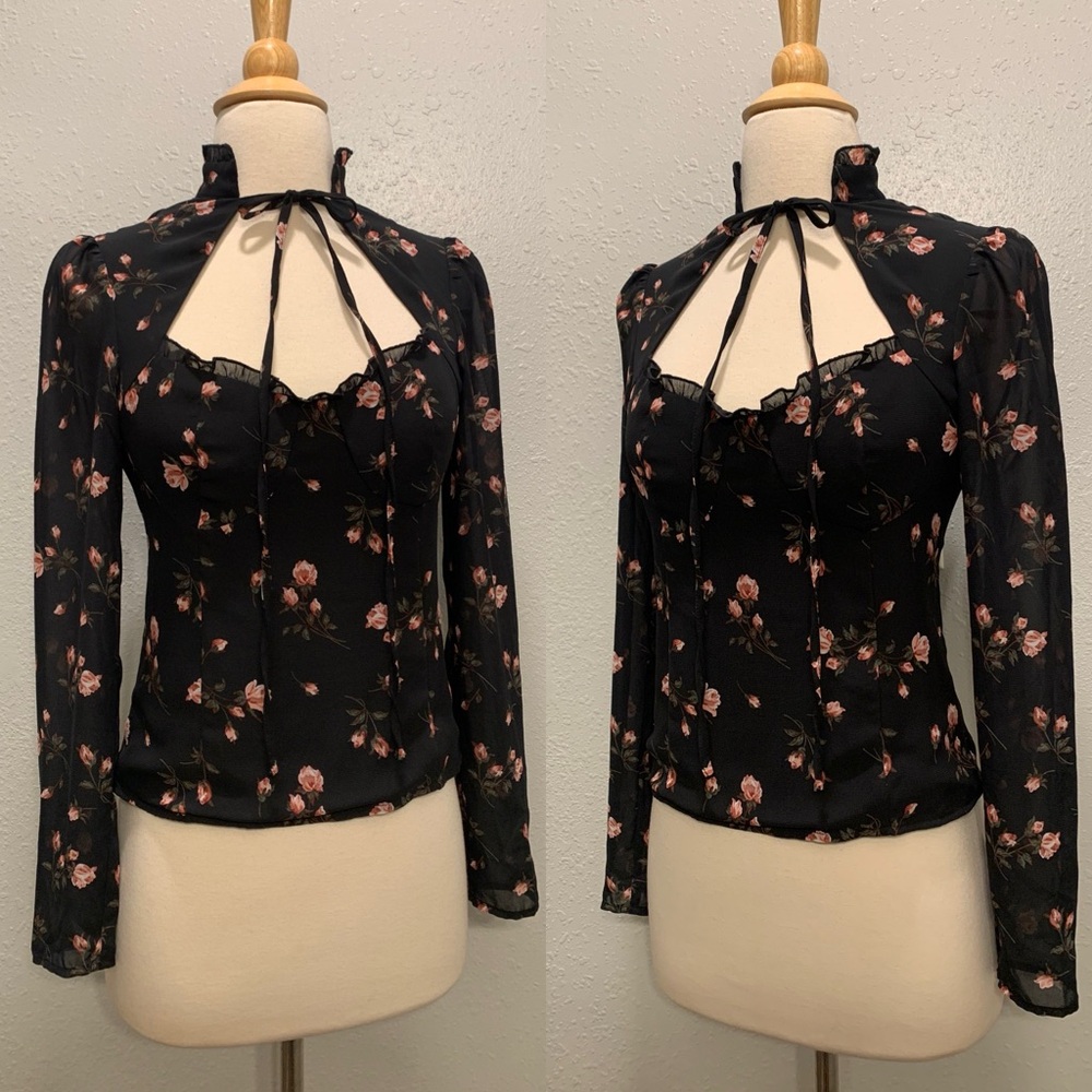 Dode Floral Top - Picture 2 of 7